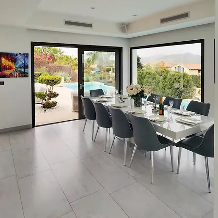 Exquisite Luxury Paradise